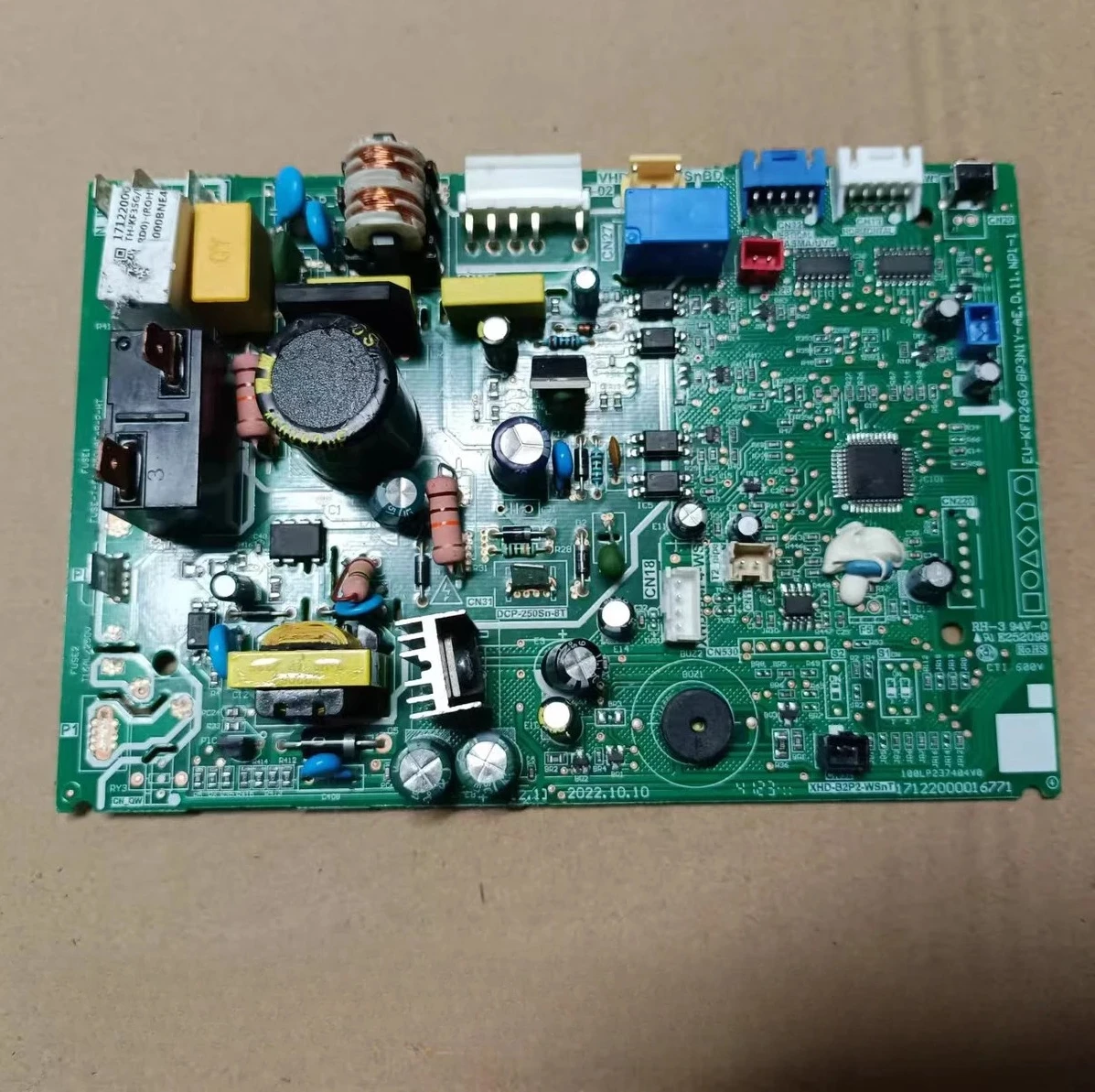 Новая плата управления компьютером для кондиционера Midea EU-KFR26G/BP3N1Y-AE.D.11.NP1-1 PCB 17122000016771
Новая плата управления компьютером для кондиционера Midea EU-KFR26G/BP3N1Y-AE.D.11.NP1-1 PCB 17122000016771