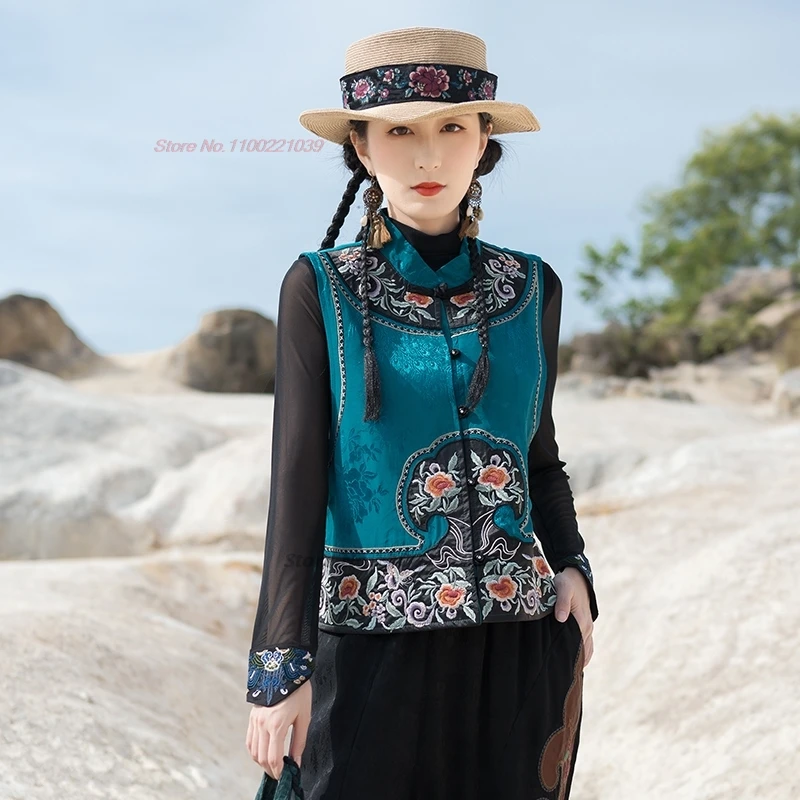 2025 chinese vintage vest traditional satin jacquard folk vest national flower embroidery sleeveless jacket retro hanfu tops
2025 chinese vintage vest traditional satin jacquard folk vest national flower embroidery sleeveless jacket retro hanfu tops