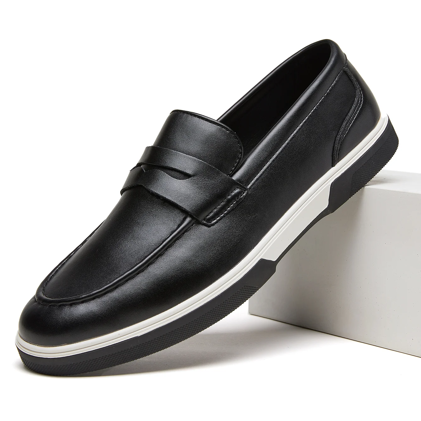 Men Summer PU Round Toe Flat Sole Loafers Slip-On Casual Dress Shoes Lightweight Anti-Slip For Office Commute Footwear
Men Summer PU Round Toe Flat Sole Loafers Slip-On Casual Dress Shoes Lightweight Anti-Slip For Office Commute Footwear