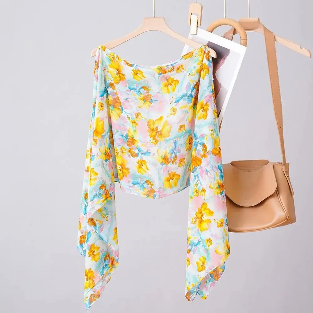 Summer new style Poncho outdoor photography Cape fashion flower print pullover travel women's sunscreen shawl Gift Yellow
Summer new style Poncho outdoor photography Cape fashion flower print pullover travel women's sunscreen shawl Gift Yellow