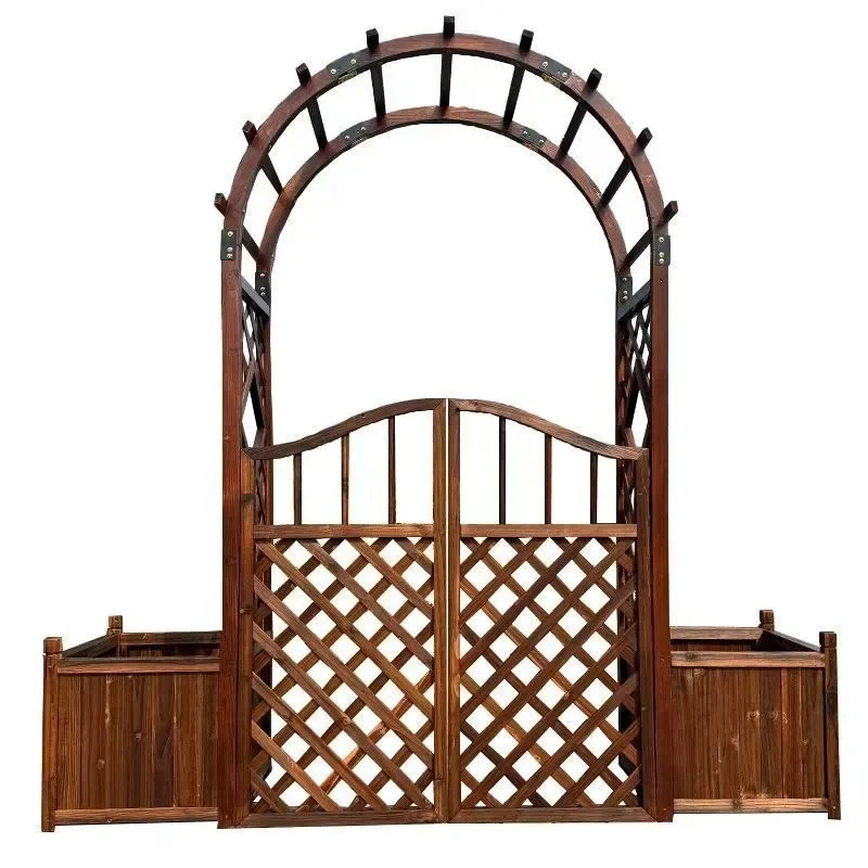 Outdoor courtyard, embalmed wooden arches, wooden arched flower doors
Outdoor courtyard, embalmed wooden arches, wooden arched flower doors