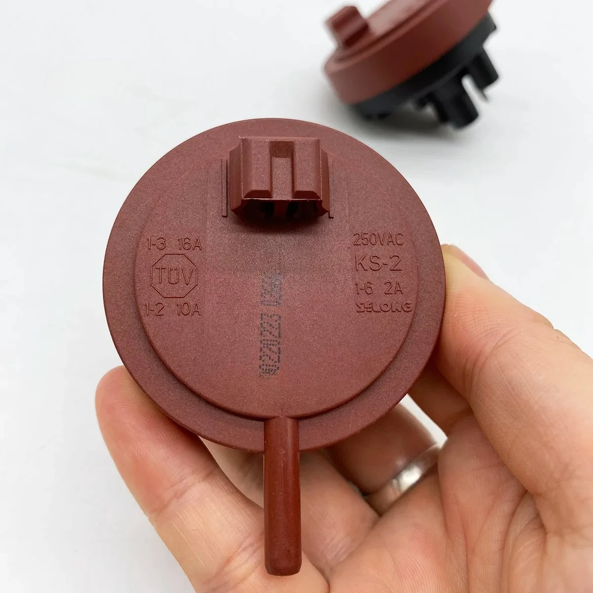1Pcs Dishwasher Washing Machine Accessories KS-2 Water Level Switch For Galanz Washing Machine Replacement
1Pcs Dishwasher Washing Machine Accessories KS-2 Water Level Switch For Galanz Washing Machine Replacement
