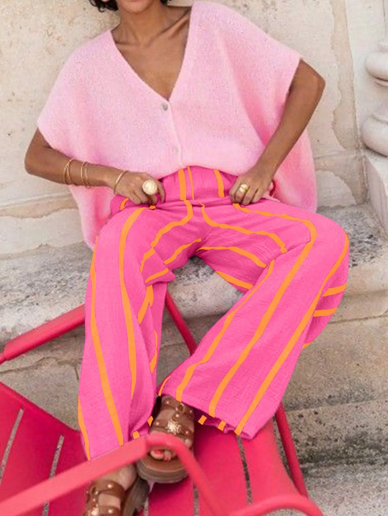 Women's Vertical Stripe Wide-leg Pants, Elastic Waist Pleated Casual Trousers, Resort Style Loose Slimming Floor-length
Women's Vertical Stripe Wide-leg Pants, Elastic Waist Pleated Casual Trousers, Resort Style Loose Slimming Floor-length