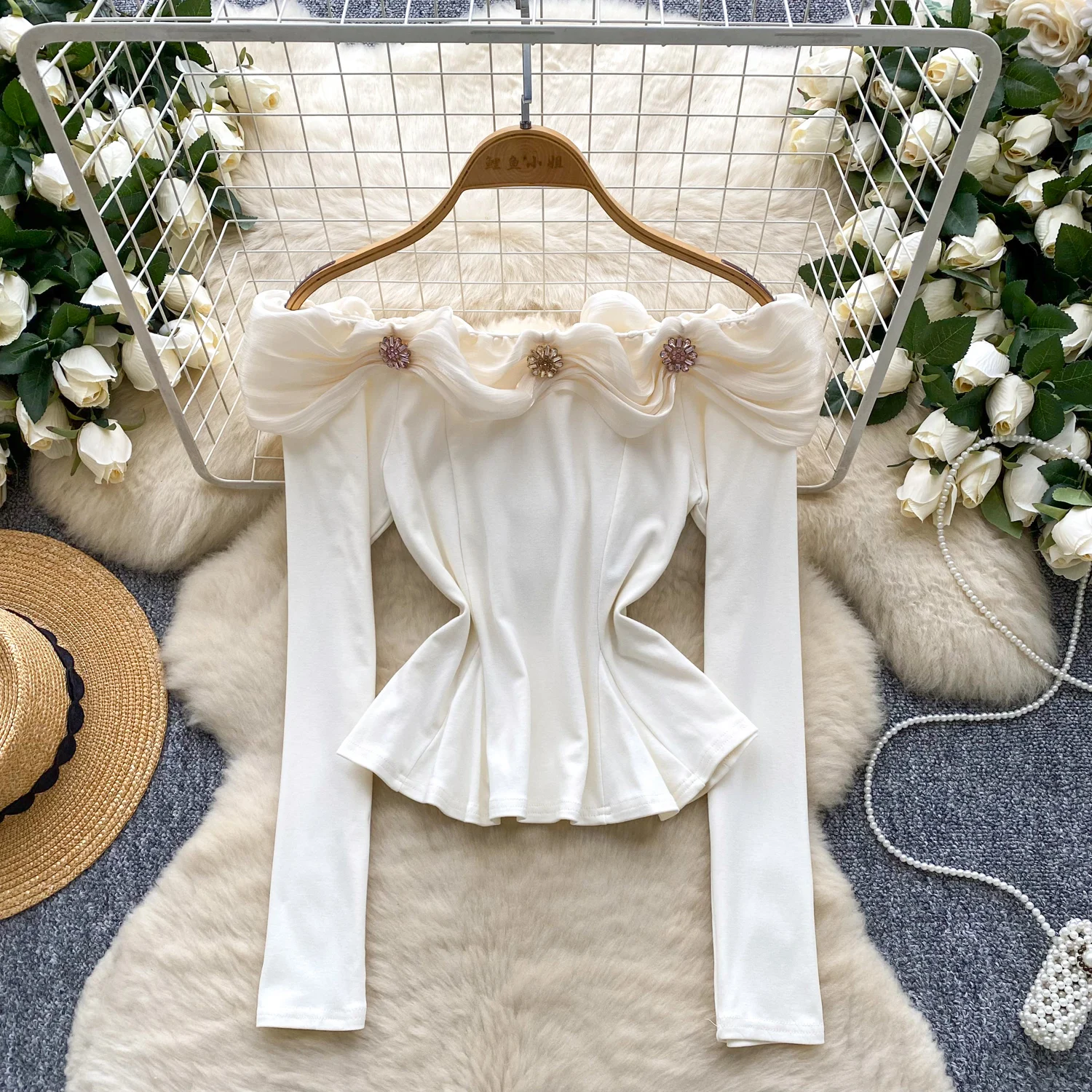 Vintage Blouse slash neck rhinestone long sleeve Slim Elegant Fashion Sexy Women Shirt women clothing
Vintage Blouse slash neck rhinestone long sleeve Slim Elegant Fashion Sexy Women Shirt women clothing