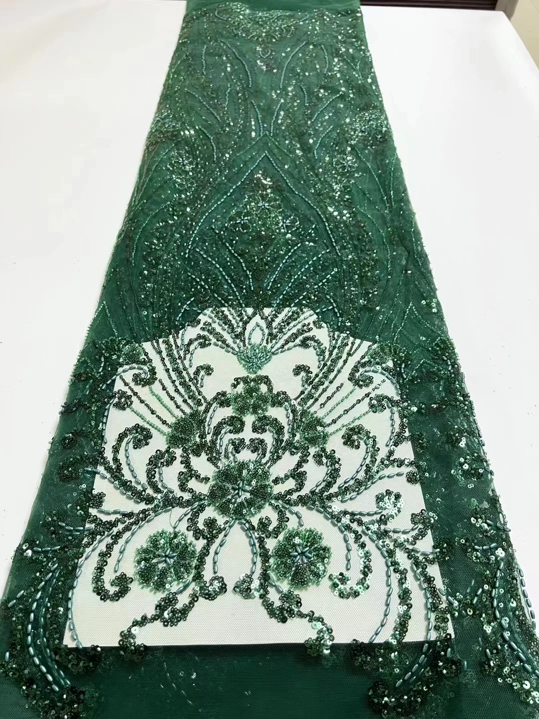 Luxury Handmade Beads Lace Fabric Heavy Sequins Embroidery African Fabric French Tulle Mesh Lace for Wedding Dress DX
Luxury Handmade Beads Lace Fabric Heavy Sequins Embroidery African Fabric French Tulle Mesh Lace for Wedding Dress DX