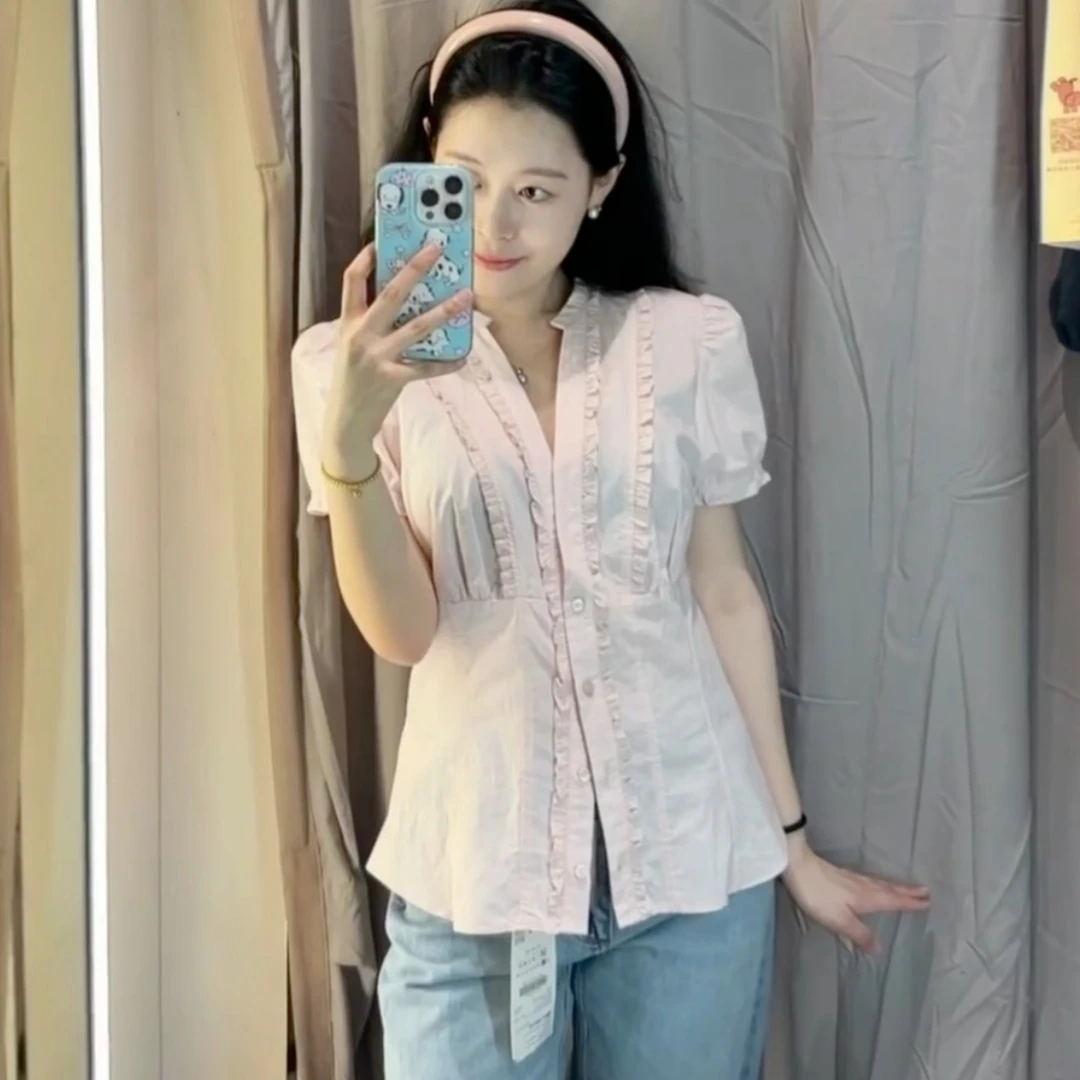 Sweet Style Slim Fit V-Neck Bubble Sleeve Shirt Women's Top Layered Decoration Breathable Comfortable Summer New Arrival
Sweet Style Slim Fit V-Neck Bubble Sleeve Shirt Women's Top Layered Decoration Breathable Comfortable Summer New Arrival