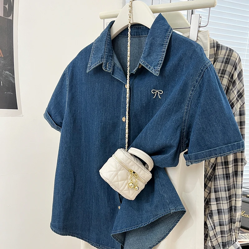 Women's Shirt 2025 Summer New Retro Casual Denim Short Sleeved Shirt Design Sense Niche Casual Shirts Top
Women's Shirt 2025 Summer New Retro Casual Denim Short Sleeved Shirt Design Sense Niche Casual Shirts Top