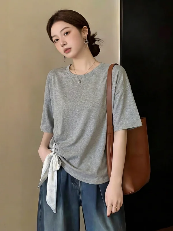 Ladies Grey Short Sleeve T-Shirt Belted Waist Design Summer New Style plus Size Women's Fashion Commute Style Korean Version
Ladies Grey Short Sleeve T-Shirt Belted Waist Design Summer New Style plus Size Women's Fashion Commute Style Korean Version