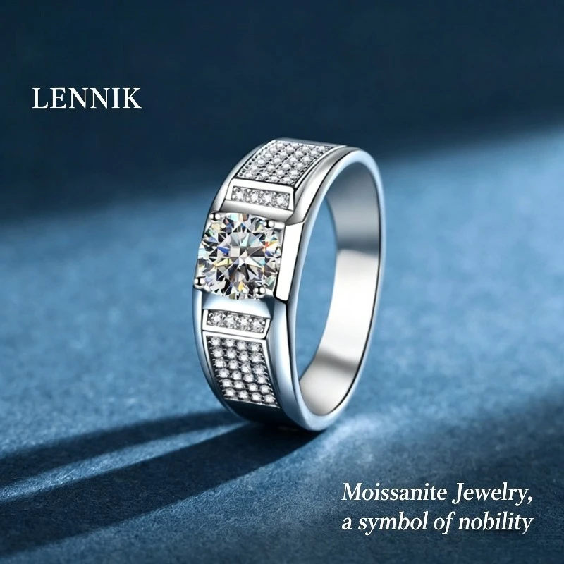 LENNIKI 925 Silver-plated Platinum Full Diamond 1-carat Moissanite Ring, Simple Men's Ring, Wedding Ring, Domineering Tide Ring.
LENNIKI 925 Silver-plated Platinum Full Diamond 1-carat Moissanite Ring, Simple Men's Ring, Wedding Ring, Domineering Tide Ring.