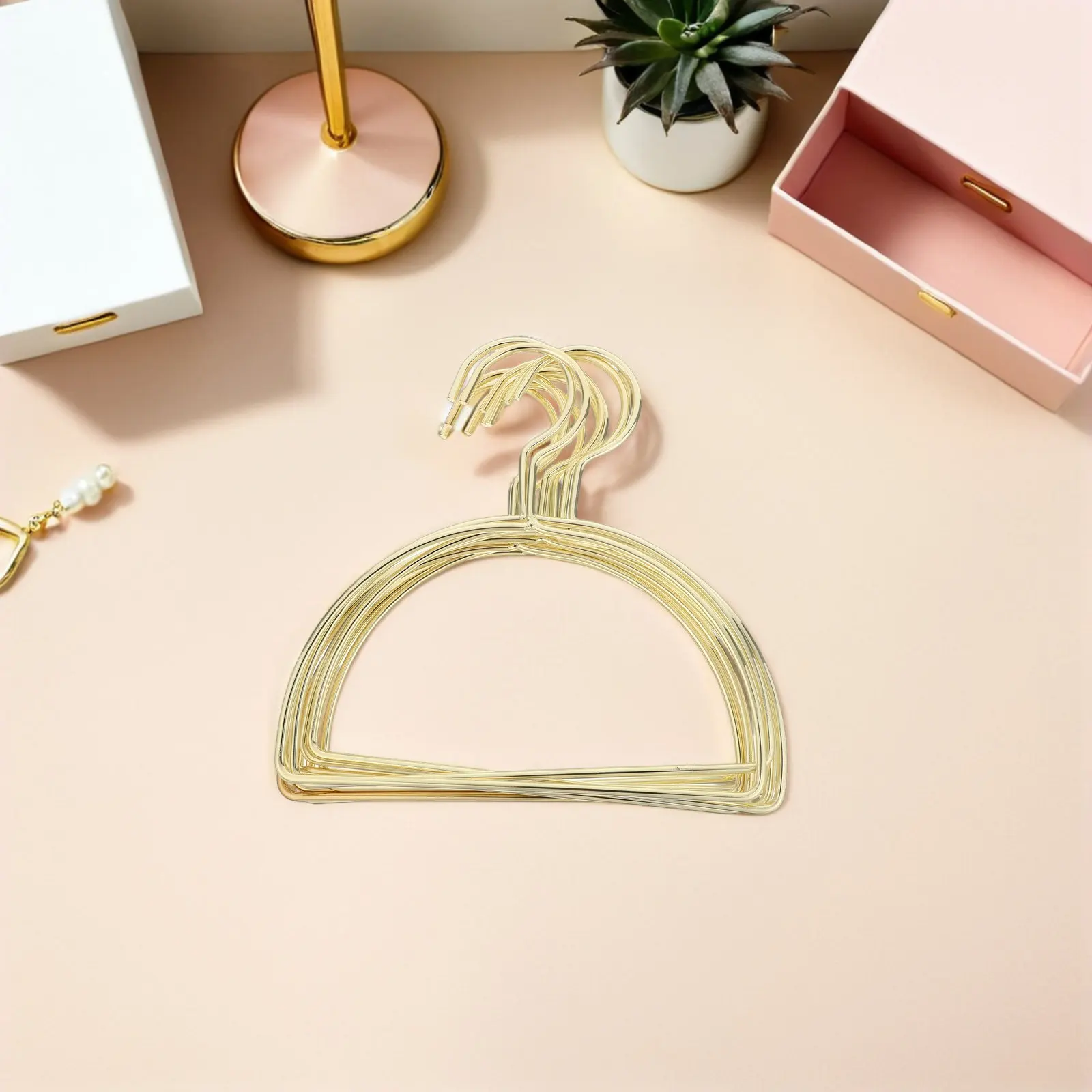 10Pcs Curved Shape Metal Hanger Nordic Aesthetic Heavy Duty Space Saving Scarf Organizer Tie Belt Hanger for Closet Bathroom
10Pcs Curved Shape Metal Hanger Nordic Aesthetic Heavy Duty Space Saving Scarf Organizer Tie Belt Hanger for Closet Bathroom