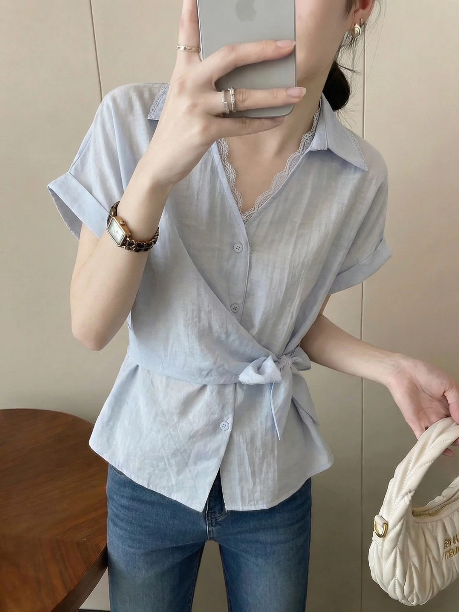 Light Blue Lace Trim V-Neck Short Sleeve Shirt Women's plus Size Belted Waist Tie Korean Style Loose Fit Summer New Arrival
Light Blue Lace Trim V-Neck Short Sleeve Shirt Women's plus Size Belted Waist Tie Korean Style Loose Fit Summer New Arrival