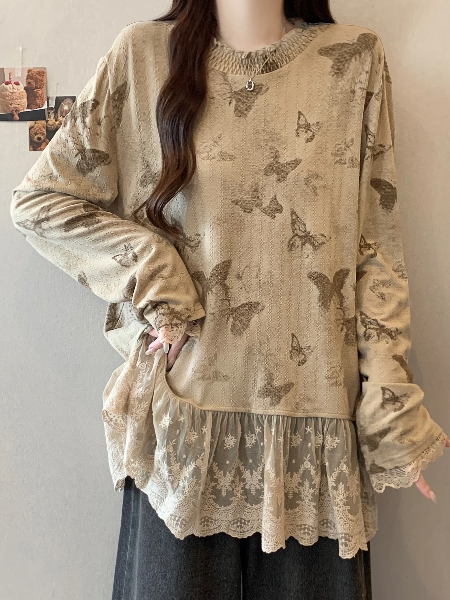 Женская футболка с кружевными вставками и принтом, больших размеров, осенняя, для коррекции фигуры, скрывающая живот, базовый слой, топ
Женская футболка с кружевными вставками и принтом, больших размеров, осенняя, для коррекции фигуры, скрывающая живот, базовый слой, топ