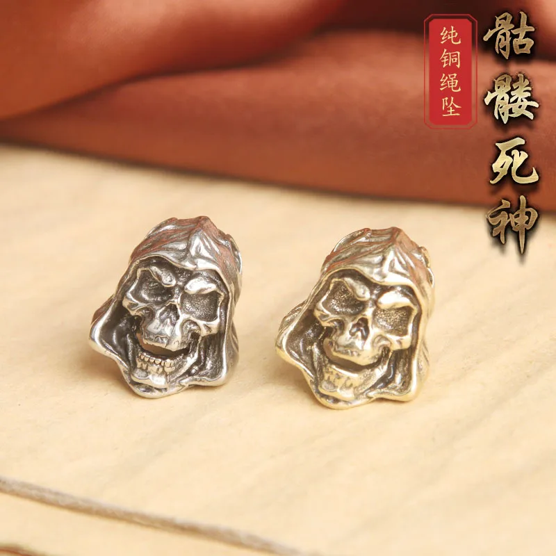 Чистый медный череп, мрачный жнец, персонализированный кулон из веревки, креативный трехсторонний кулон, аксессуары для самостоятельного изготовления, подвеска-нож, ткань для богатства, бу
Чистый медный череп, мрачный жнец, персонализированный кулон из веревки, креативный трехсторонний кулон, аксессуары для самостоятельного изготовления, подвеска-нож, ткань для богатства, бу