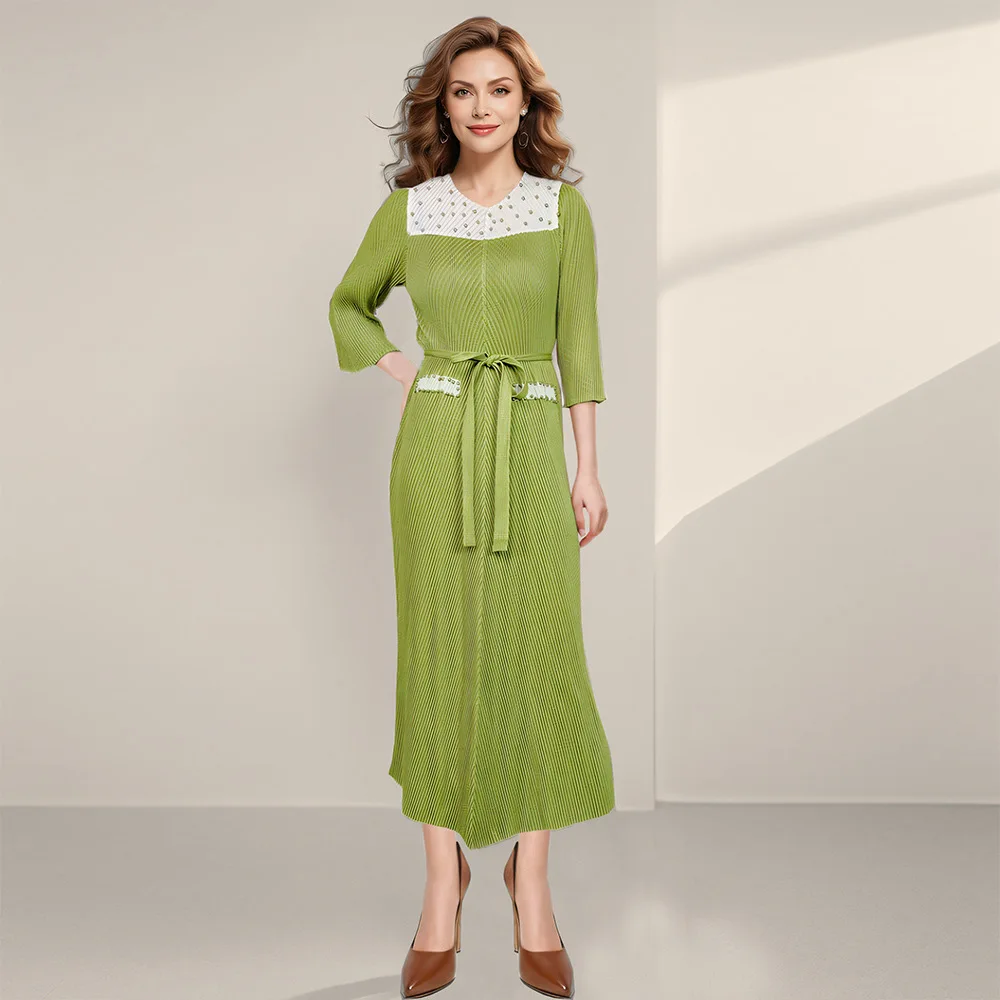 Pleated commuter contrasting color dress women's large size belly cover high-end dress fashion simple temperament elegant vacati
Pleated commuter contrasting color dress women's large size belly cover high-end dress fashion simple temperament elegant vacati