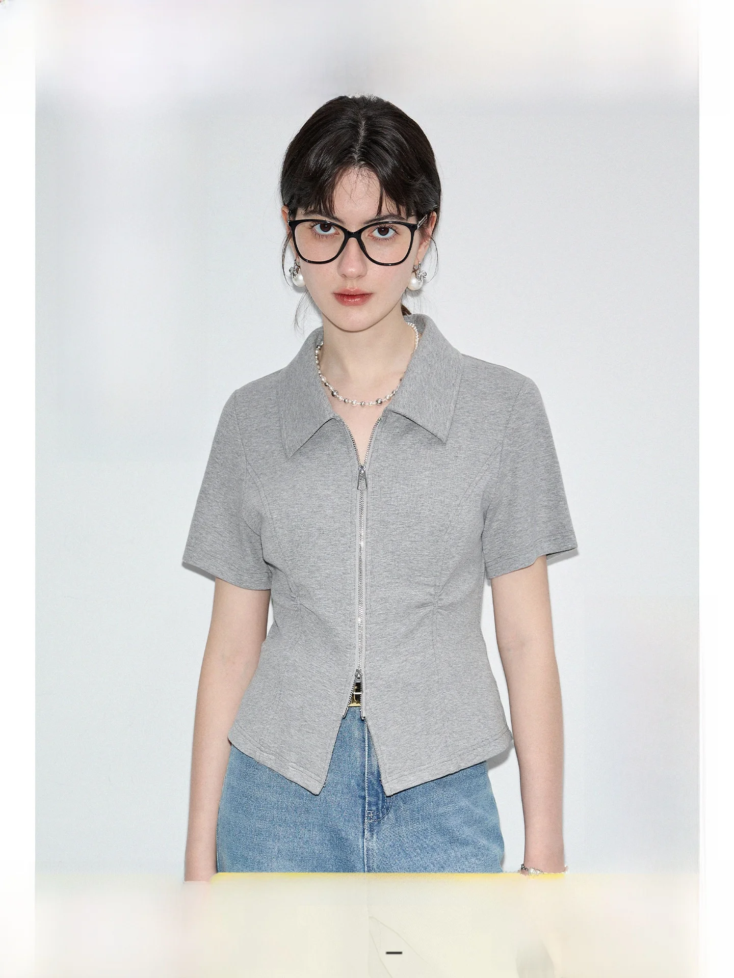 Gray Shirt Short Sleeve Women's T-shirt Anti-Wrinkle Breathable Slim Fit plus Size Summer Waist-Cinching Top by Ruige
Gray Shirt Short Sleeve Women's T-shirt Anti-Wrinkle Breathable Slim Fit plus Size Summer Waist-Cinching Top by Ruige