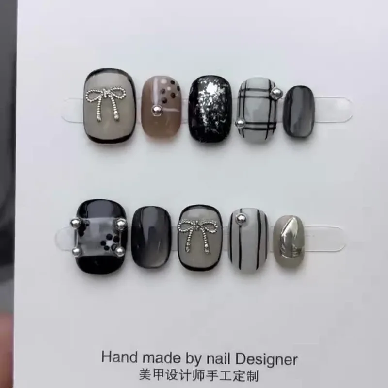Handmade Press on Nails Short Nail Tips Artificial Square Nails Press on Black Holiday Reusable False Nails with Box and Tools
Handmade Press on Nails Short Nail Tips Artificial Square Nails Press on Black Holiday Reusable False Nails with Box and Tools