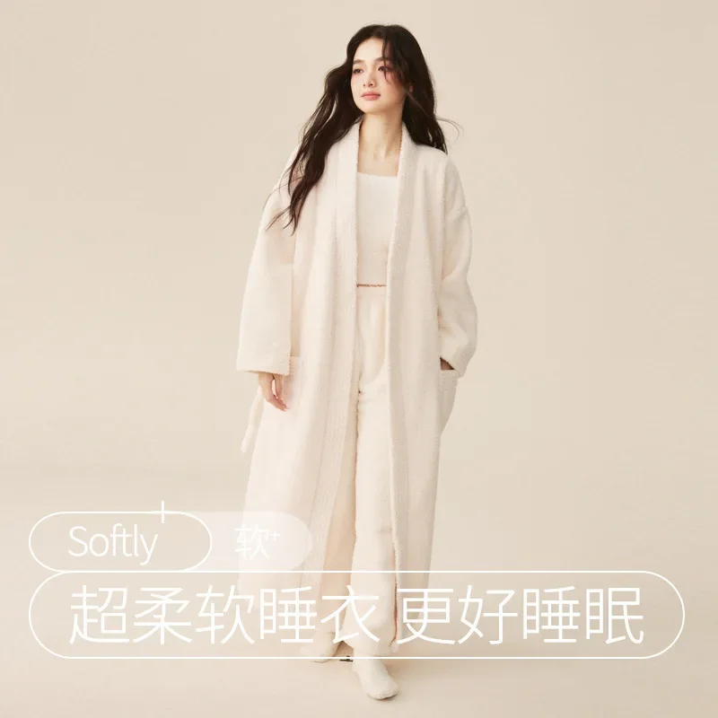 Autumn and Winter Women's Sleepwear Velvet New Extended Thick Robe Coral Velvet Set Spring and Autumn Morning Bathrobe
Autumn and Winter Women's Sleepwear Velvet New Extended Thick Robe Coral Velvet Set Spring and Autumn Morning Bathrobe