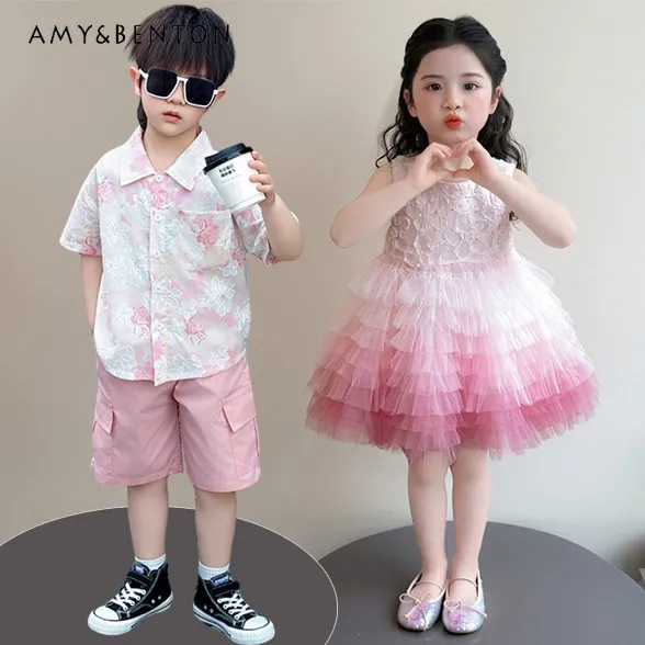 Kids Summer New Korean Fashion Outfit Set Boys Floral Pink Shirt and Girls Tutu Dresses Matching Sibling Performance Costumes
Kids Summer New Korean Fashion Outfit Set Boys Floral Pink Shirt and Girls Tutu Dresses Matching Sibling Performance Costumes