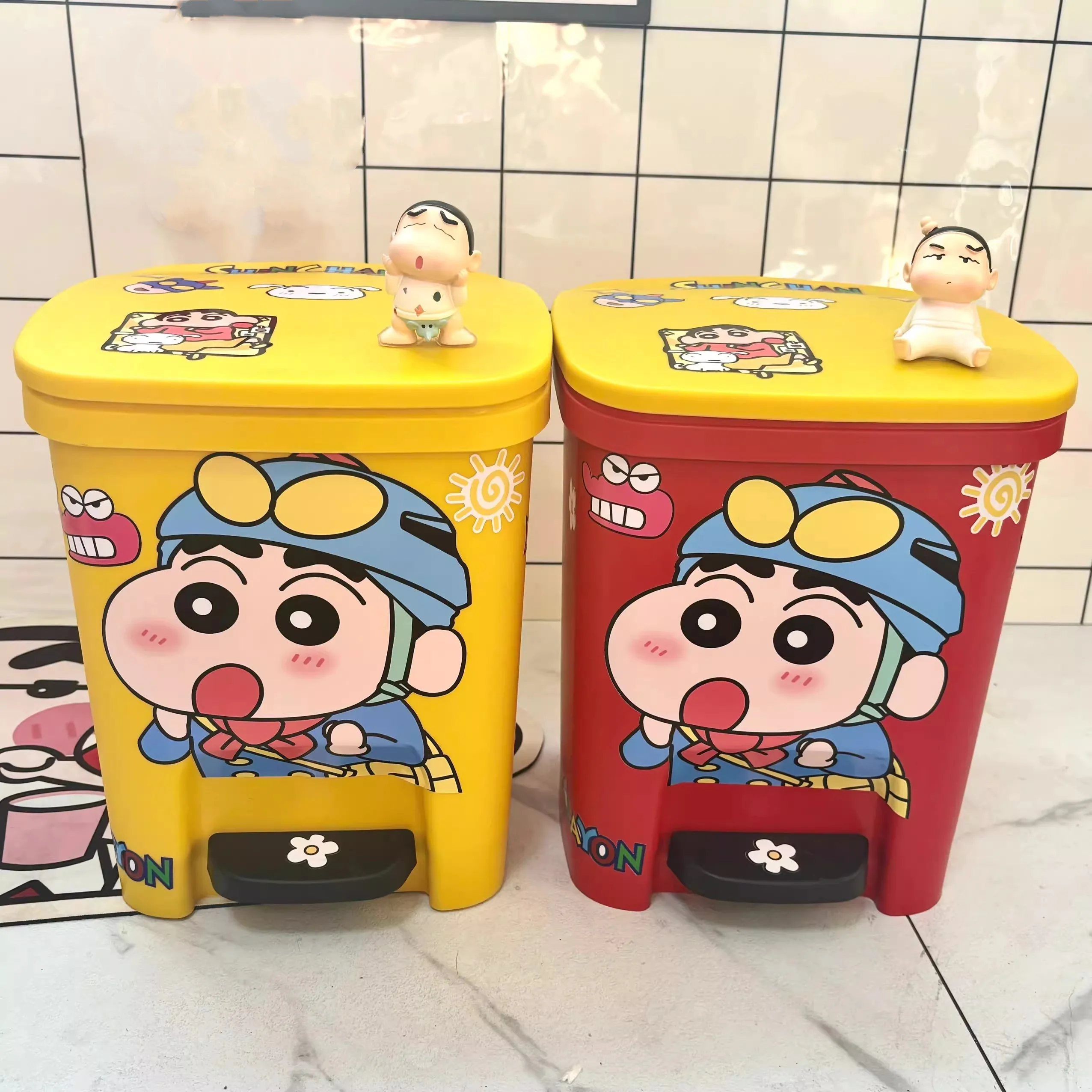 11l Crayon Shin-Chan Garbage Can Cute Cartoon Living Room Household Cover Bathroom High Appearance Foot-Pedal Basket Ornaments
11l Crayon Shin-Chan Garbage Can Cute Cartoon Living Room Household Cover Bathroom High Appearance Foot-Pedal Basket Ornaments
