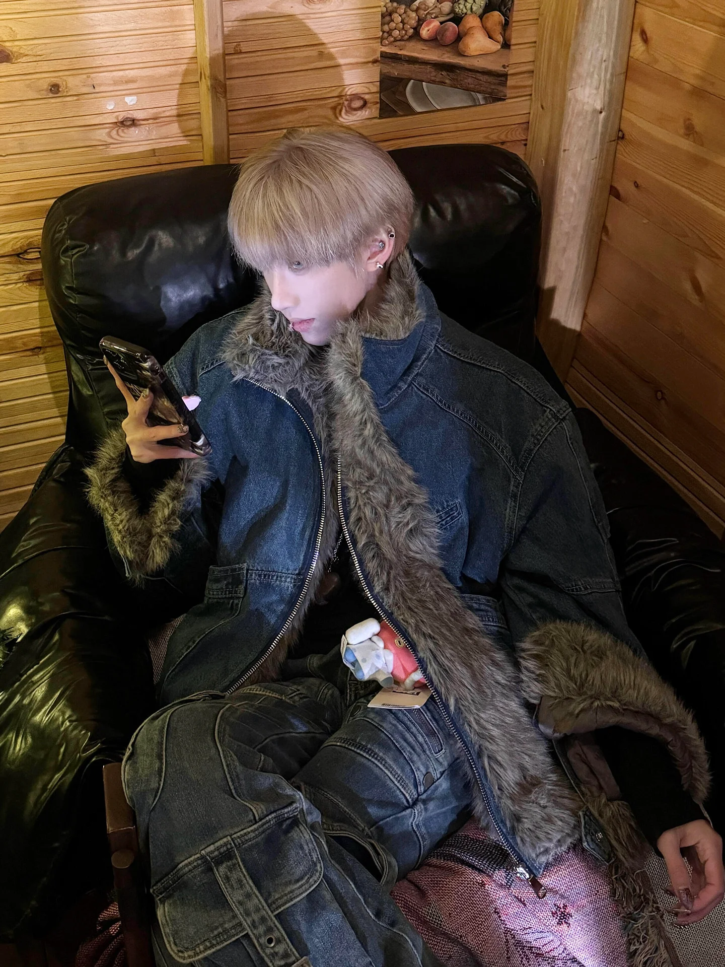 Retro American Sle Thiened Cotton Jaet Men's Winter Coat with Fur Collar Mountain Eagle Design Casual Youth Faion
Retro American Sle Thiened Cotton Jaet Men's Winter Coat with Fur Collar Mountain Eagle Design Casual Youth Faion