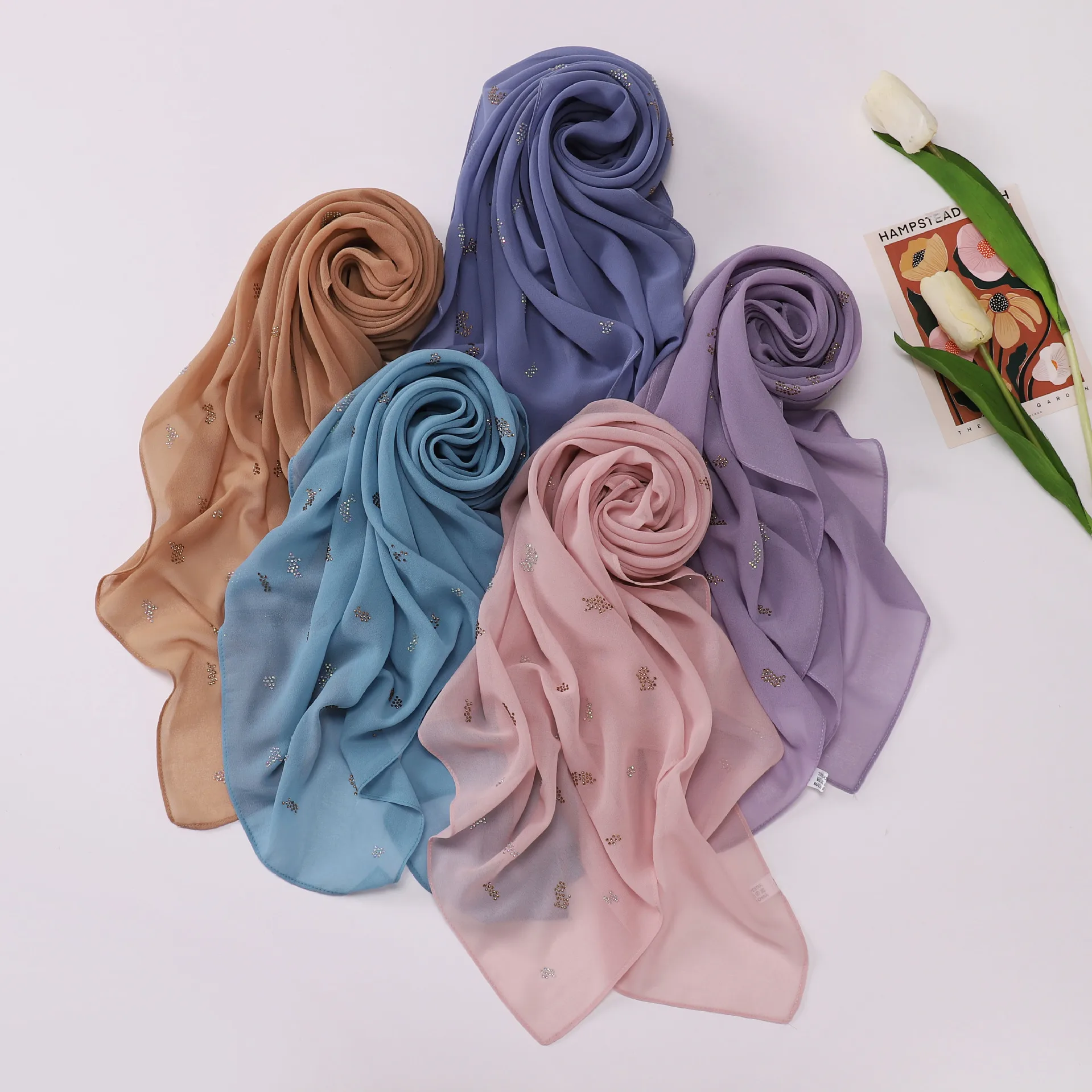 Muslim Turkey Rhinestone Pearl Chiffon Square Scarf Islam Hijab Shawl Wrap Turban Headband Bandanas Kerchief Turbante Mujer 90cm
Muslim Turkey Rhinestone Pearl Chiffon Square Scarf Islam Hijab Shawl Wrap Turban Headband Bandanas Kerchief Turbante Mujer 90cm
