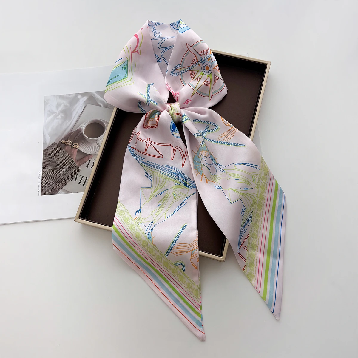 Luxury Skinny Scarves For Women Fashion HairBand Imitation Silk Scarf Ribbon Tie Neck Fashion Floral Wrist Belt Neckerchief
Luxury Skinny Scarves For Women Fashion HairBand Imitation Silk Scarf Ribbon Tie Neck Fashion Floral Wrist Belt Neckerchief