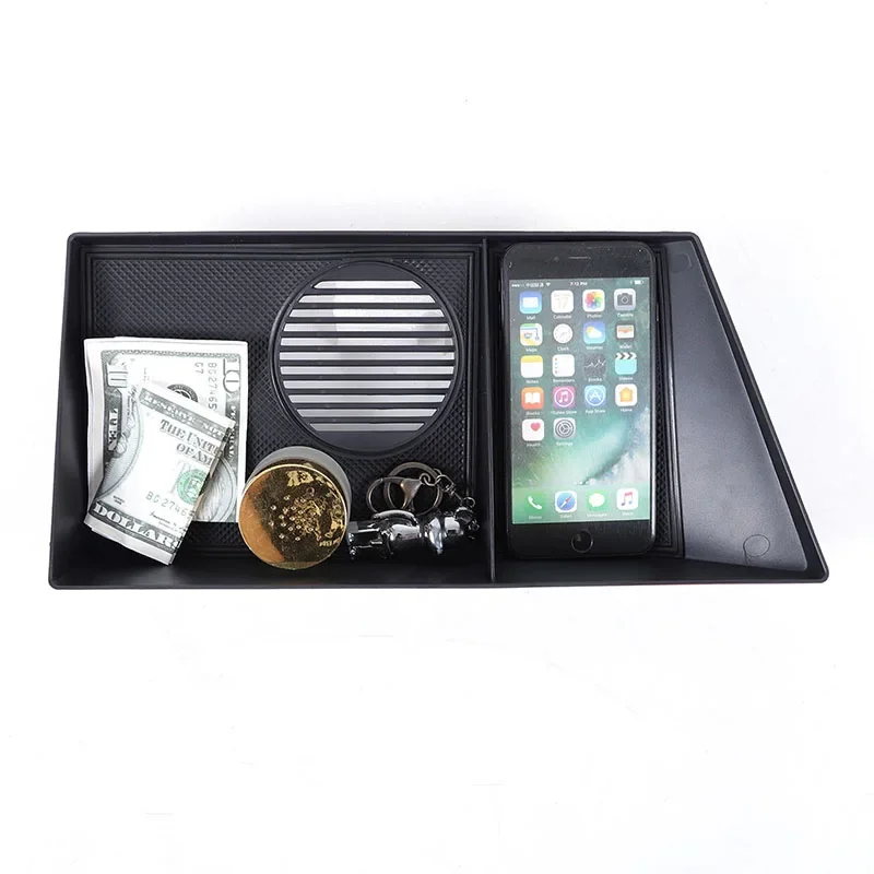 1Pcs ABS black For Toyota Land Cruiser Prado 250 LC250 2024+ Car navigation screen storage box mobile phone tray accessories RHD
1Pcs ABS black For Toyota Land Cruiser Prado 250 LC250 2024+ Car navigation screen storage box mobile phone tray accessories RHD