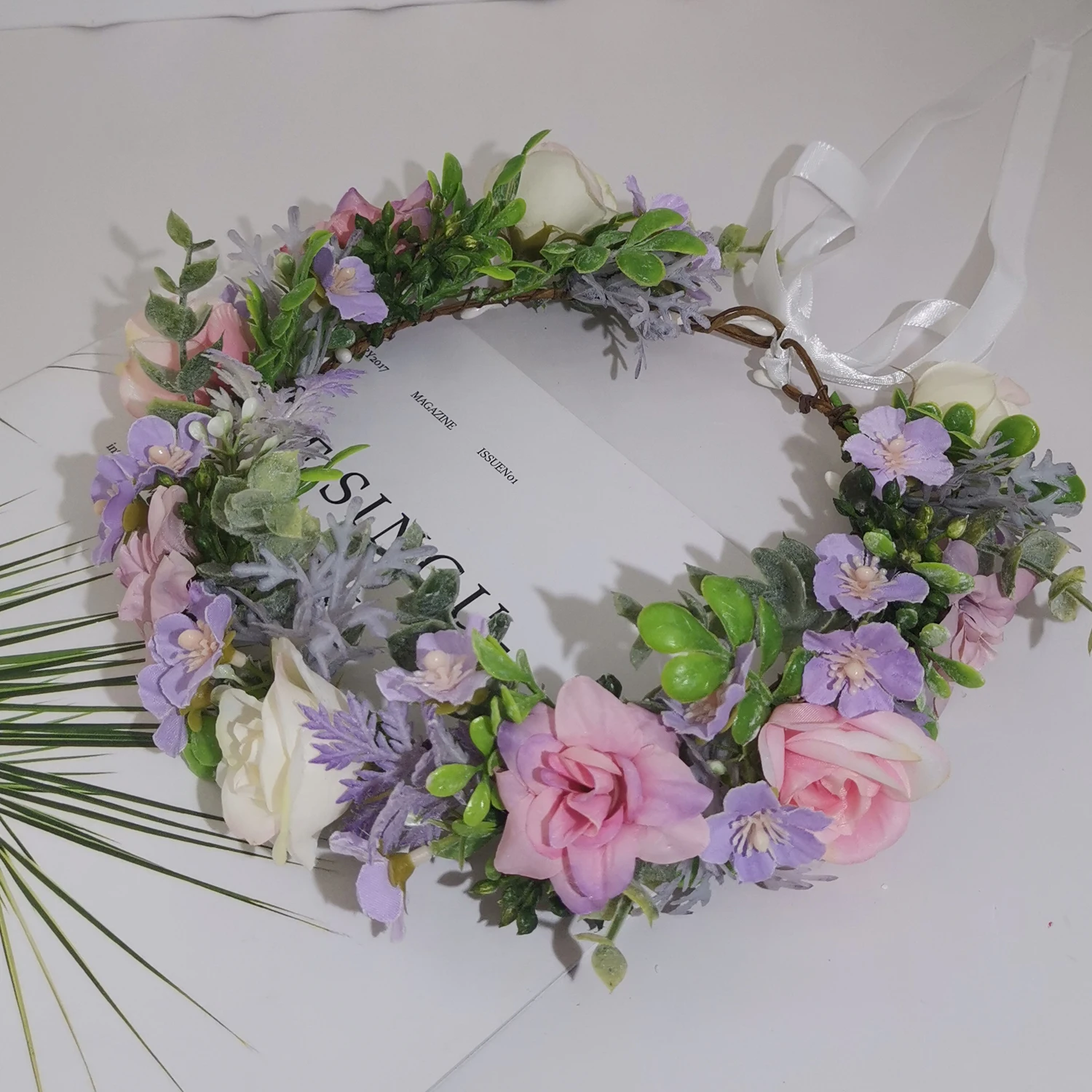 Pastoral Rose Flower Headband Crown Wreath Girl Hairband Wedding Hair Accessories Headdress Women Floral Garland Bridal Headwear
Pastoral Rose Flower Headband Crown Wreath Girl Hairband Wedding Hair Accessories Headdress Women Floral Garland Bridal Headwear