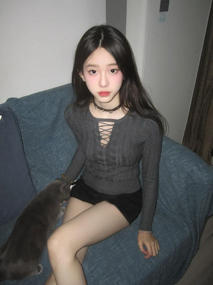 Pure Desire Spicy Girl Long Sve вязаный свитер, женский облегающий свитер Ele Agel, универсальный топ с вырезом, дизайн 2025 года, новинка ...
Pure Desire Spicy Girl Long Sve вязаный свитер, женский облегающий свитер Ele Agel, универсальный топ с вырезом, дизайн 2025 года, новинка ...