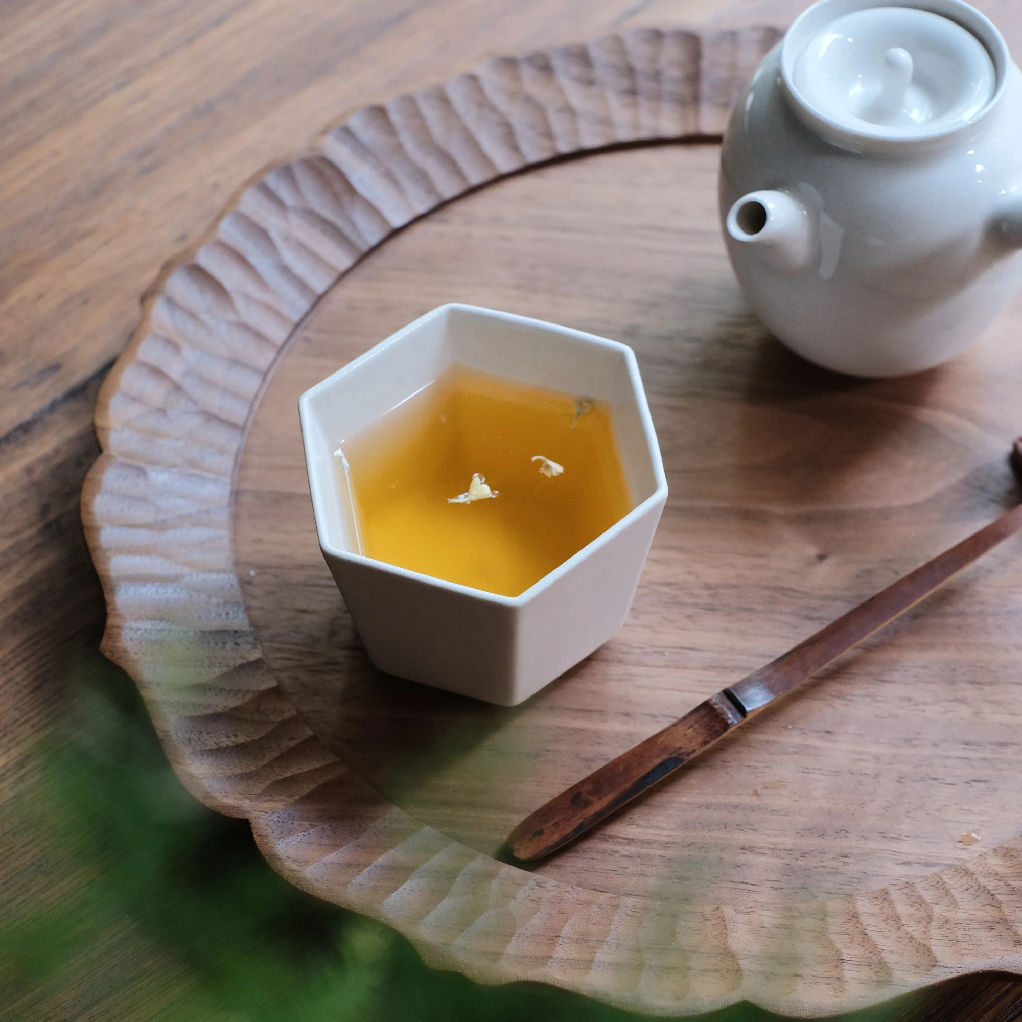 Hand-Painted Ceramic Hexagonal Tea Cup Jingdezhen Owner Cup High End Personal Dedicated Grass Ash Tea Set Single Piece Dining...
Hand-Painted Ceramic Hexagonal Tea Cup Jingdezhen Owner Cup High End Personal Dedicated Grass Ash Tea Set Single Piece Dining...
