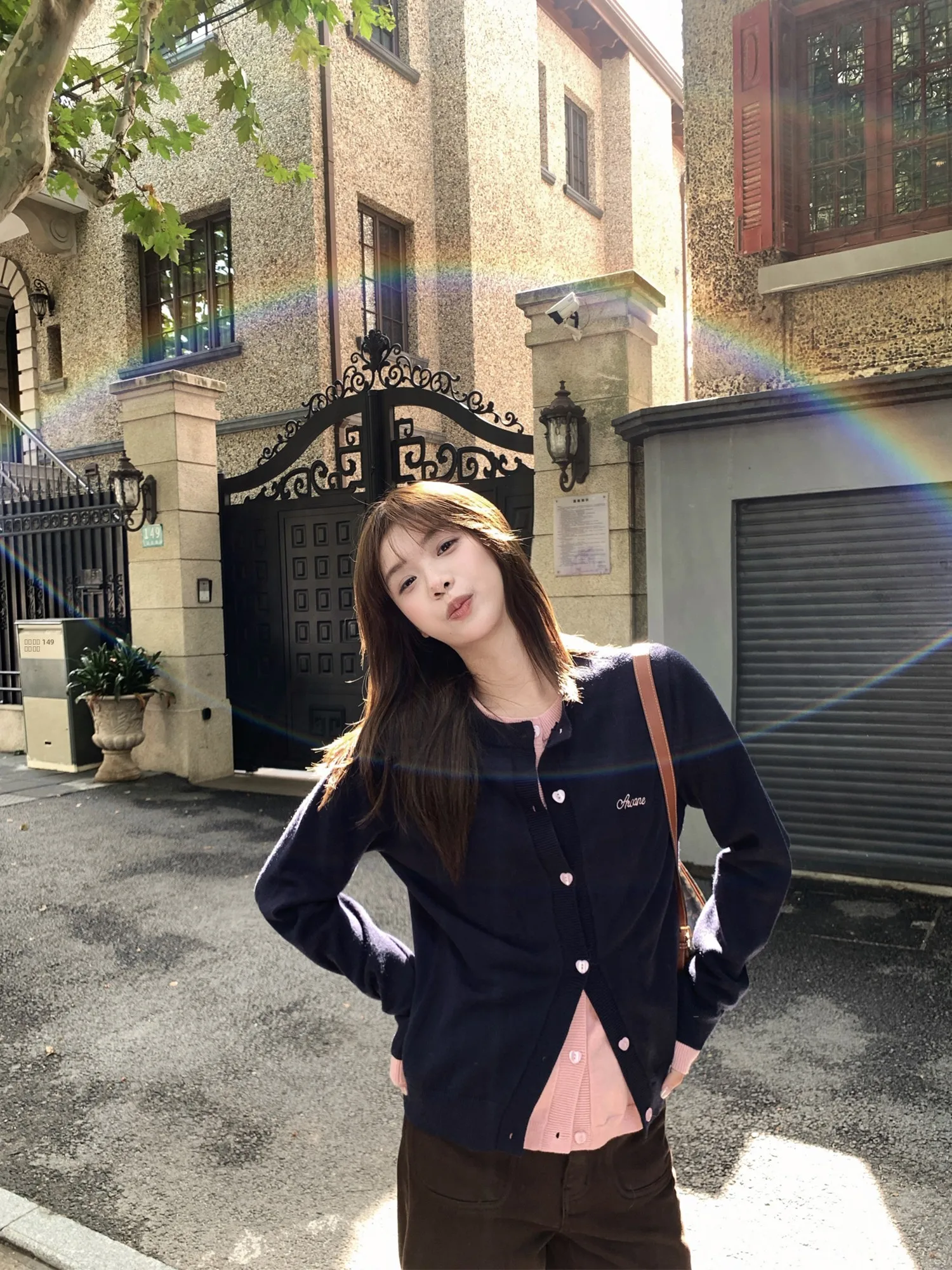 Модный женский кардиган-обманка с контрастной вышивкой, свободного кроя, повседневный, с длинными рукавами и круглым вырезом
Модный женский кардиган-обманка с контрастной вышивкой, свободного кроя, повседневный, с длинными рукавами и круглым вырезом