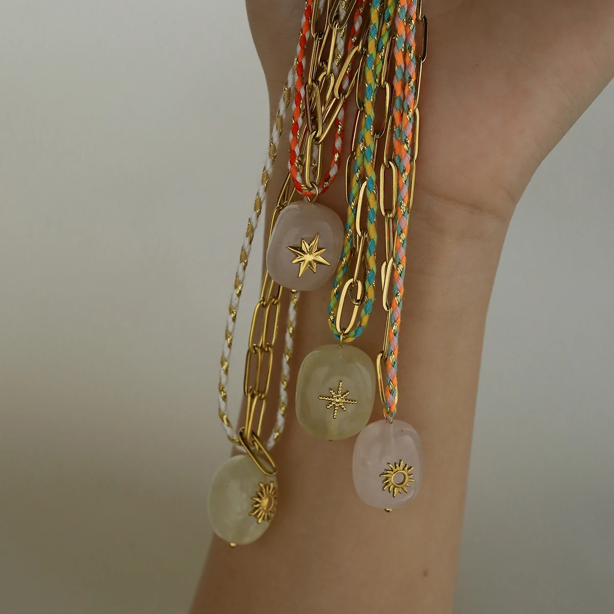 Fashion Natural Stone Necklace for Women Stainless Steel Star Sun Pendant Cable Rope Chain Wrapping Twisted Chains Jewelry Gifts
Fashion Natural Stone Necklace for Women Stainless Steel Star Sun Pendant Cable Rope Chain Wrapping Twisted Chains Jewelry Gifts