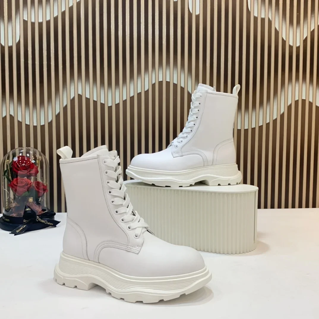 Top Hight Quality Mens Casual Sneakers Real Leather Womens Brand Designer Tennis Shoes Classic Fashion Design running shoes
Top Hight Quality Mens Casual Sneakers Real Leather Womens Brand Designer Tennis Shoes Classic Fashion Design running shoes