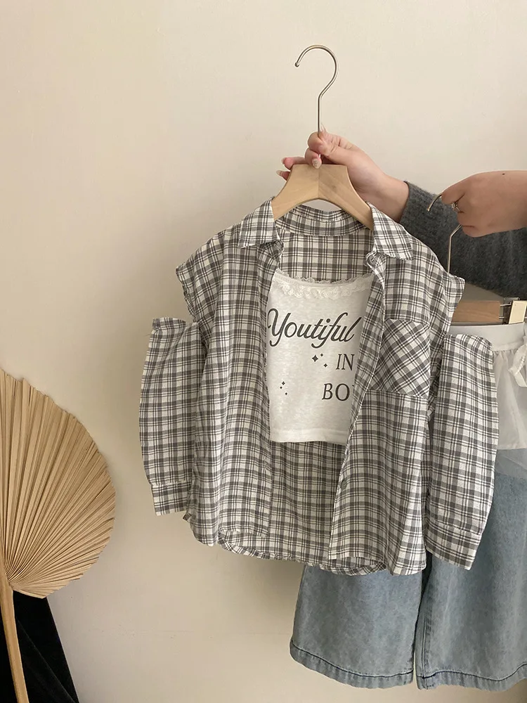 Girls' Stylish Plaid Sleeveless Cardigan Cute Letter Strap Trendy Loose Jeans Set
Girls' Stylish Plaid Sleeveless Cardigan Cute Letter Strap Trendy Loose Jeans Set