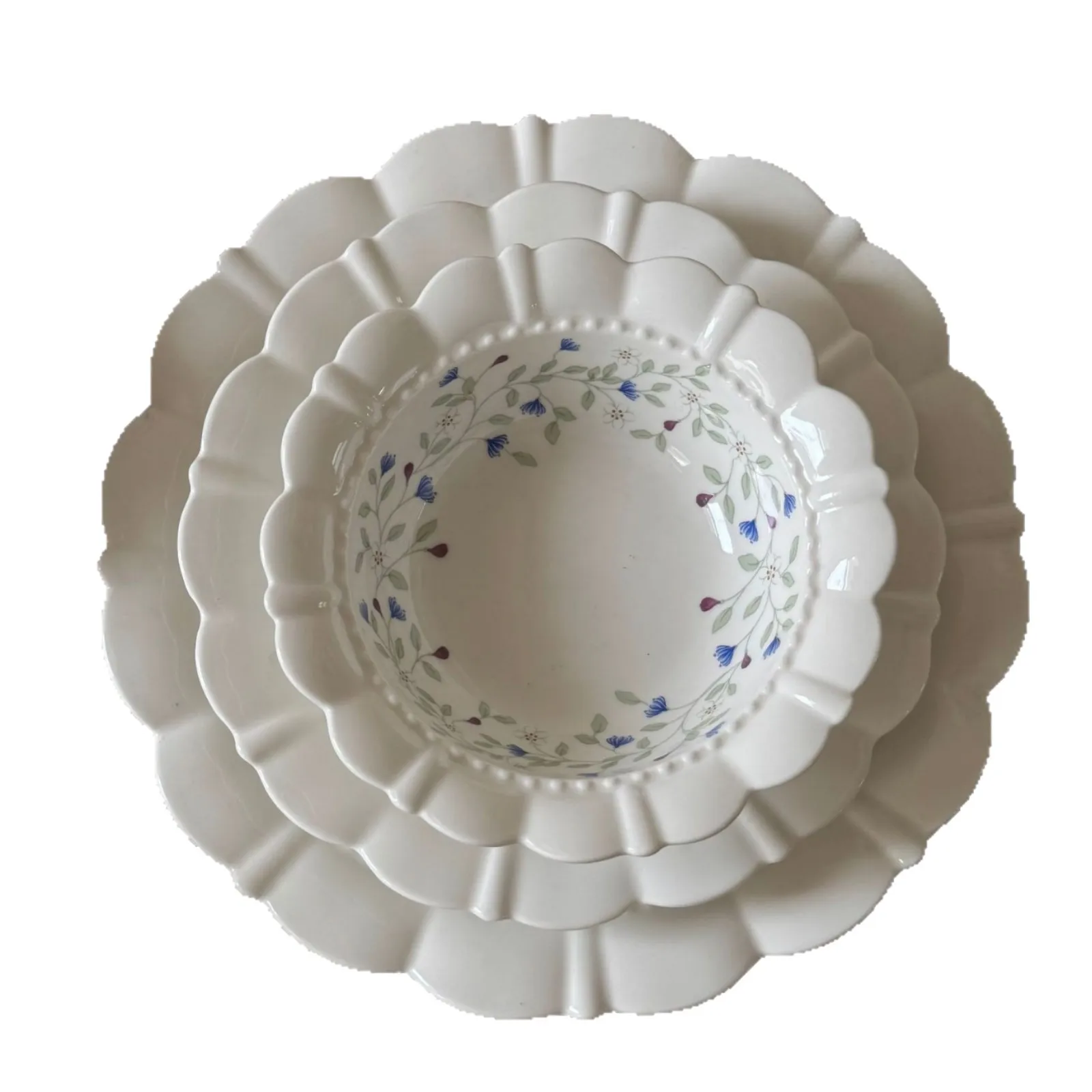 LH retro blue flower branch plate, bowl ceramic high-value lace dessert plate
LH retro blue flower branch plate, bowl ceramic high-value lace dessert plate