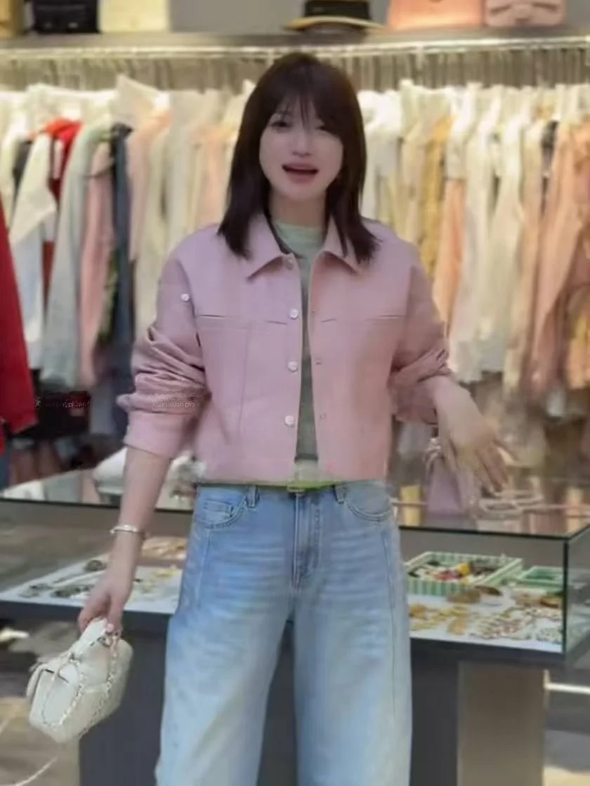 Early Spring 2026 Women's Retro Hong Kong Sle Loose Fit Biker Leather Jaet Stand Collar Personali ort Zipper Coat
Early Spring 2026 Women's Retro Hong Kong Sle Loose Fit Biker Leather Jaet Stand Collar Personali ort Zipper Coat