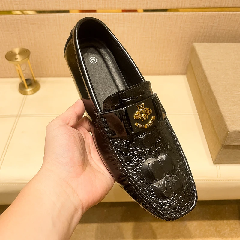 100% Genuine Leather Cowhide Luxury Men American Moccasins Driving Shoes Designer Loafers Flats Men's Office Casual Shoes 40-46
100% Genuine Leather Cowhide Luxury Men American Moccasins Driving Shoes Designer Loafers Flats Men's Office Casual Shoes 40-46