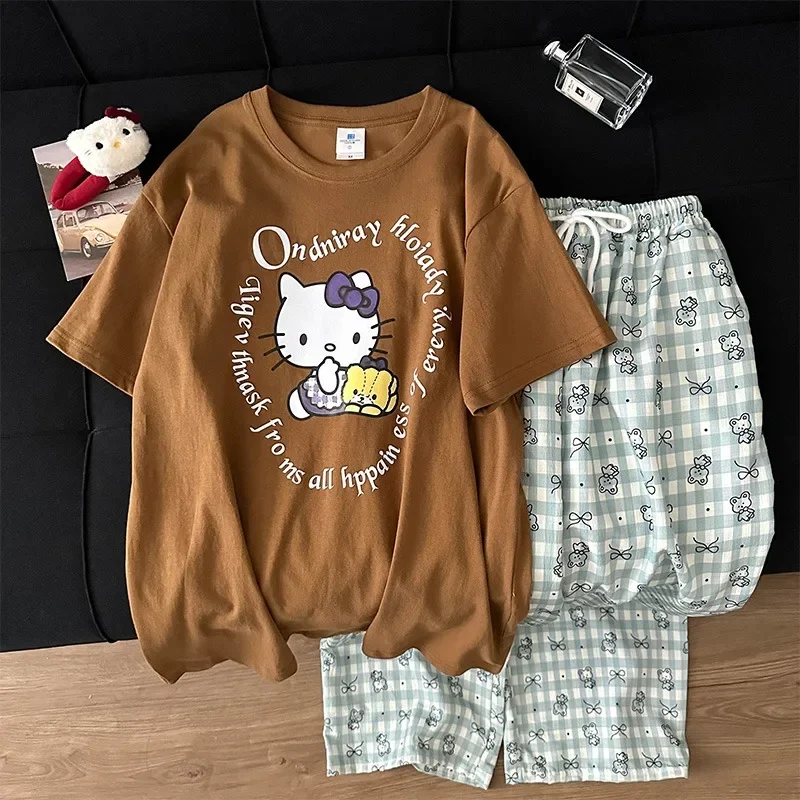 Новые весенние женские пижамы Hello Kitty, брюки с короткими рукавами, милый комплект из двух предметов с героями мультфильмов, домашняя одежда Sanrio Hello Kitty
Новые весенние женские пижамы Hello Kitty, брюки с короткими рукавами, милый комплект из двух предметов с героями мультфильмов, домашняя одежда Sanrio Hello Kitty