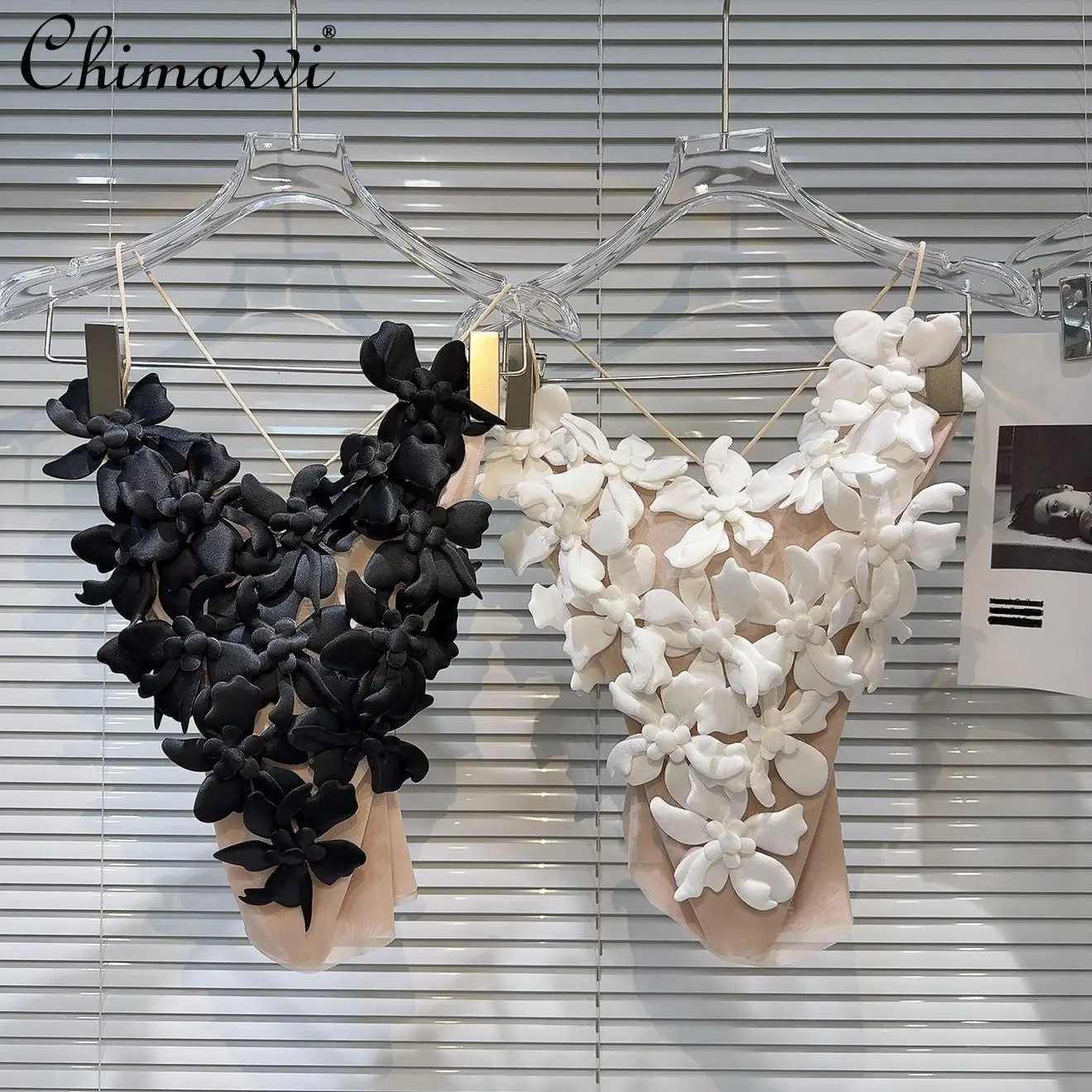 2025 Summer New Fashion Three-dimensional Flower Decorative Mesh Lined Top Slim Temperament Sexy Girl Halter Sling Vest Women
2025 Summer New Fashion Three-dimensional Flower Decorative Mesh Lined Top Slim Temperament Sexy Girl Halter Sling Vest Women