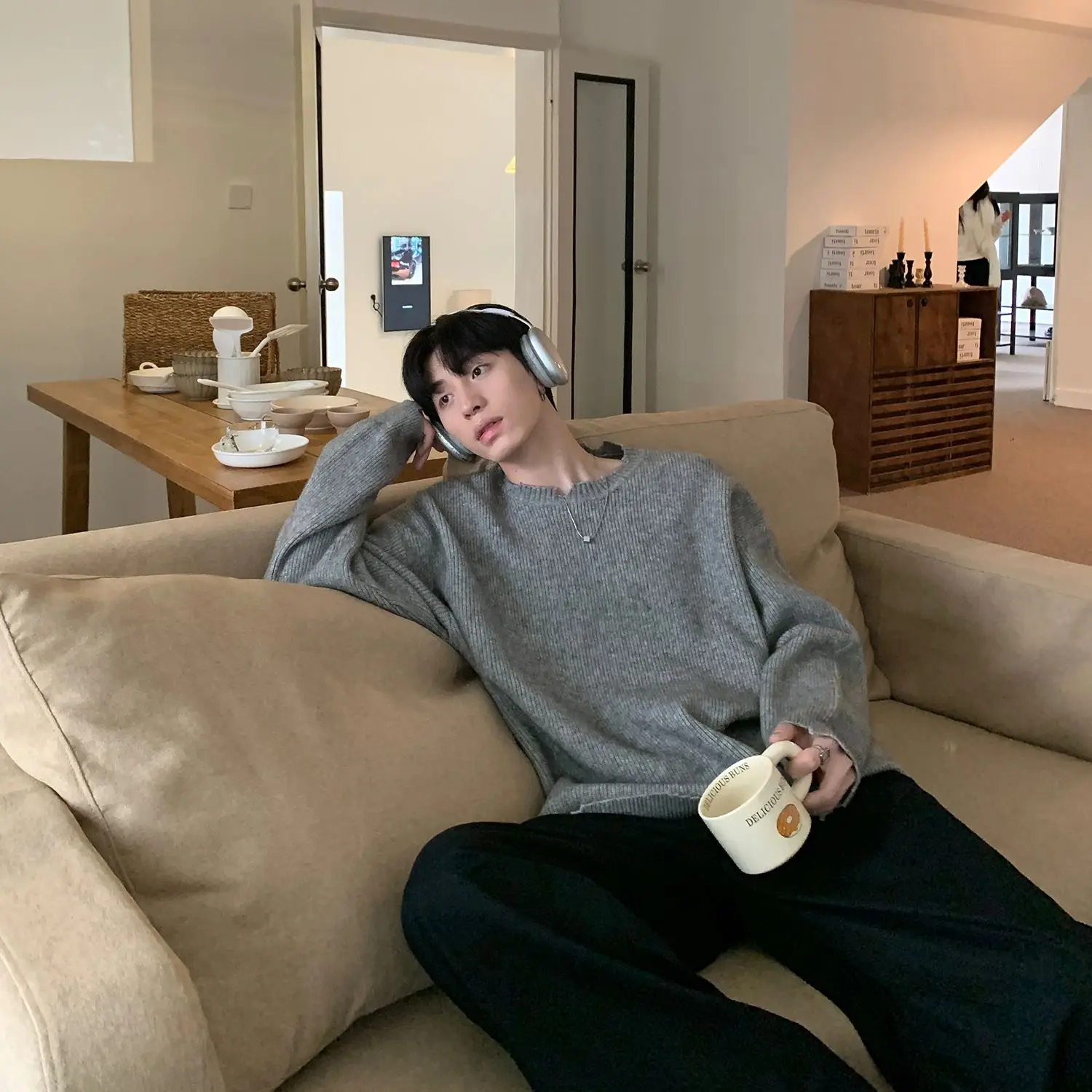 American Sle Irregular Destroyed round Ne Knitted Sweater Long Sve Men Loose Lazy Color Versatile Casual Knitwear
American Sle Irregular Destroyed round Ne Knitted Sweater Long Sve Men Loose Lazy Color Versatile Casual Knitwear