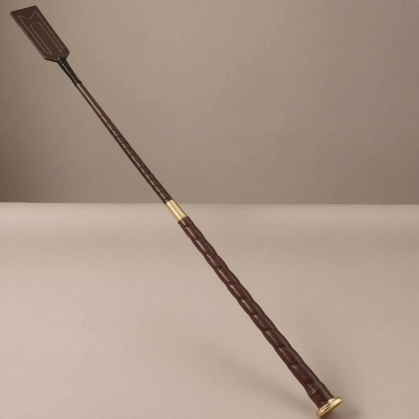 PU Riding Whip Non-Slip Handle Equestrian Whip PU Leather Riding Crop Alloy Head Horse Equipment Flat Tip for Equestrians
PU Riding Whip Non-Slip Handle Equestrian Whip PU Leather Riding Crop Alloy Head Horse Equipment Flat Tip for Equestrians