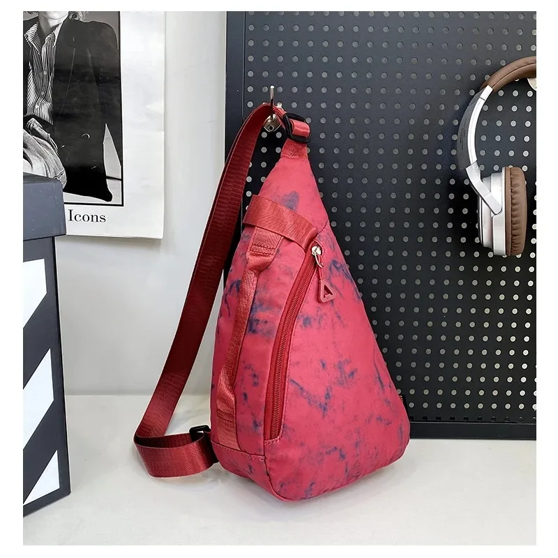 Nylon Sewing Thread Casual Waist Packs Solid Color New Female Bags on Sale 2025 Fashion Zipper Soft Commuting Crossbody Bags
Nylon Sewing Thread Casual Waist Packs Solid Color New Female Bags on Sale 2025 Fashion Zipper Soft Commuting Crossbody Bags