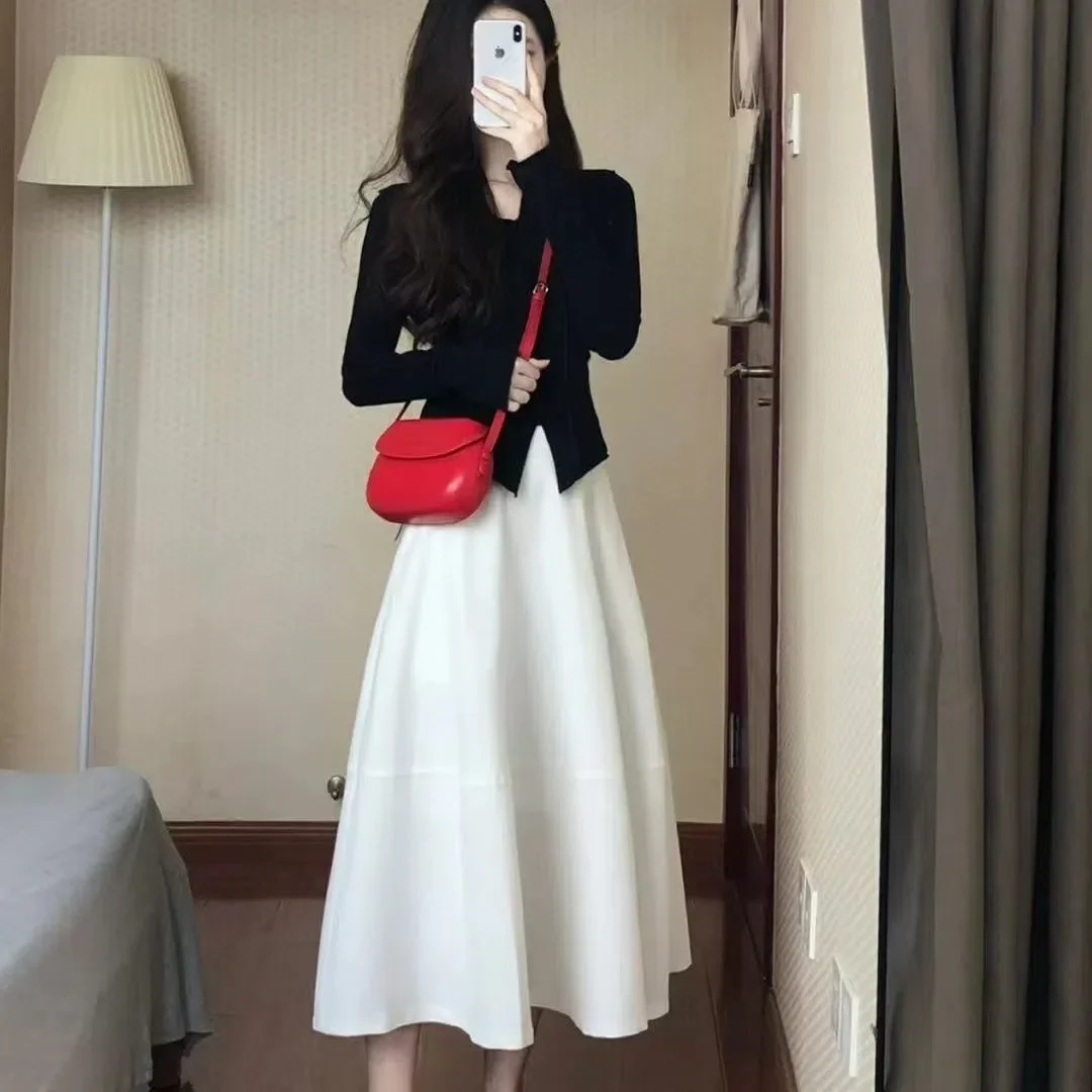 Модный женский костюм 2022, весна-осень, новый элегантный топ с длинными рукавами и высокой талией, полуюбка, комплект из двух предметов
Модный женский костюм 2022, весна-осень, новый элегантный топ с длинными рукавами и высокой талией, полуюбка, комплект из двух предметов