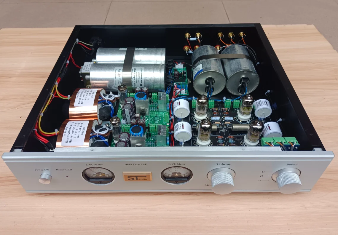 2023 Latest Hiend Customized version Oil-immersed Capacitor 12AX7+12AT7 Tube Preamp Matisse Circuit (Double cow)
2023 Latest Hiend Customized version Oil-immersed Capacitor 12AX7+12AT7 Tube Preamp Matisse Circuit (Double cow)