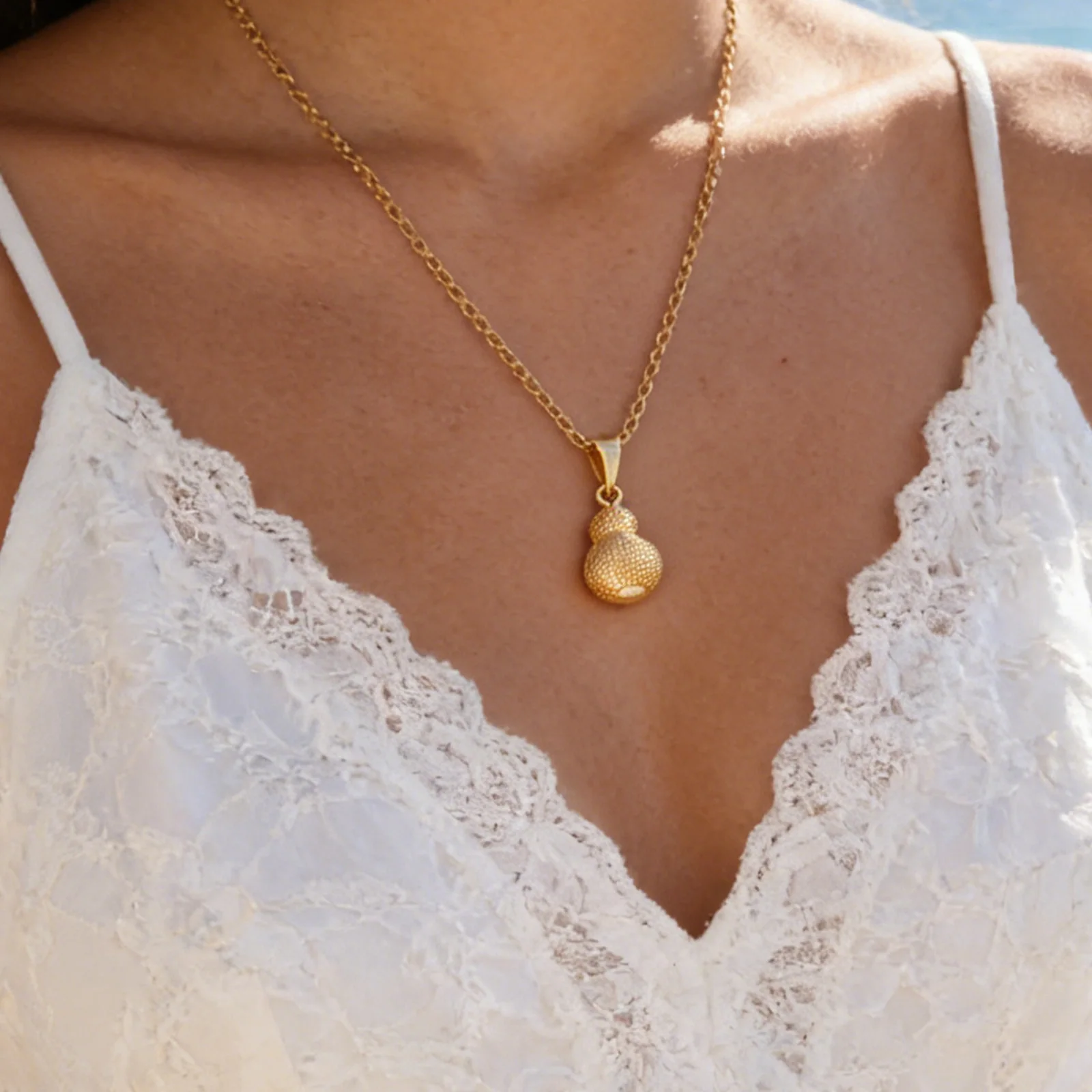 Golden Gourd Pendant Necklace Adjustable Chain Jewelry Gift for Women Girls
Golden Gourd Pendant Necklace Adjustable Chain Jewelry Gift for Women Girls