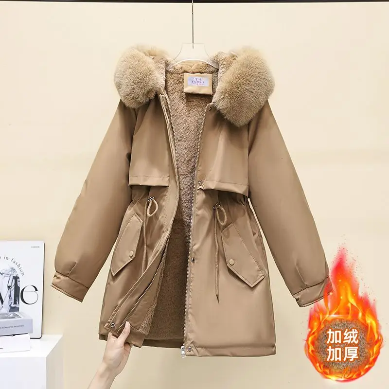 Fashion Pie Overcomes Padded Clothes New Winter Padded Clothes Plush Thickened Women's Medium Long Large Fur Collar Jacket
Fashion Pie Overcomes Padded Clothes New Winter Padded Clothes Plush Thickened Women's Medium Long Large Fur Collar Jacket