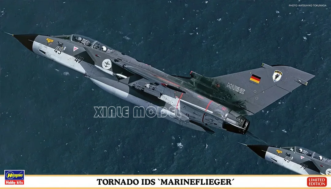 Hasegawa plastic assembled aircraft model kit 02433 Tornado IDS 1/72
Hasegawa plastic assembled aircraft model kit 02433 Tornado IDS 1/72