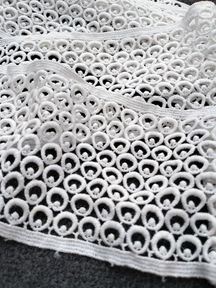 1 ярд, хлопковое кружево с вышивкой, шикарная кружевная отделка, гипюрное кружево с изображением павлина, кружевная отделка для детской одежды, лента для летнего платья, материал для рукоделия
1 ярд, хлопковое кружево с вышивкой, шикарная кружевная отделка, гипюрное кружево с изображением павлина, кружевная отделка для детской одежды, лента для летнего платья, материал для рукоделия