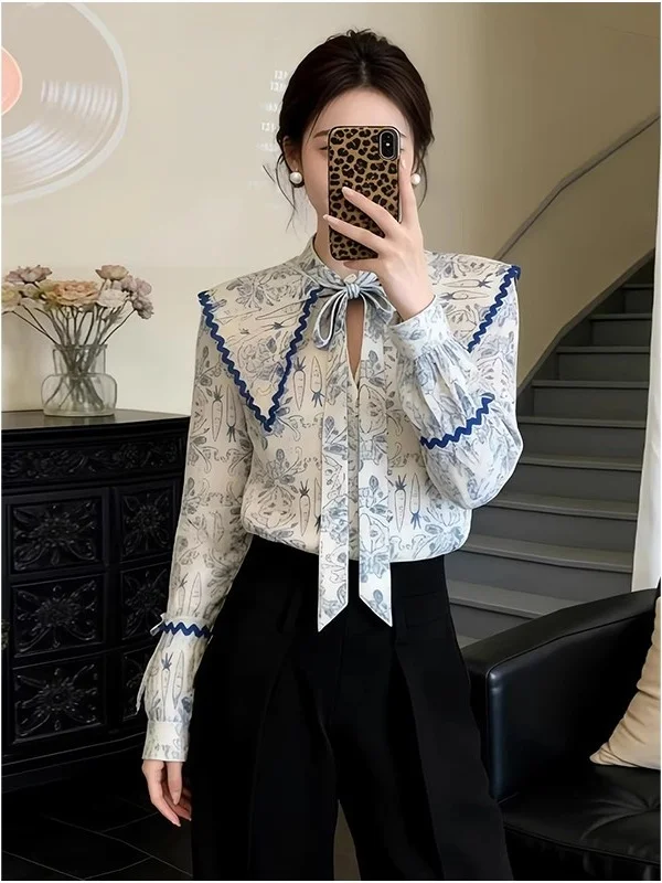 Retro Floral Unique Beautiful irt Women High-End Sensation Lightweight Anti-Aging Faionable Top Spring 2026 Commute Sle...
Retro Floral Unique Beautiful irt Women High-End Sensation Lightweight Anti-Aging Faionable Top Spring 2026 Commute Sle...