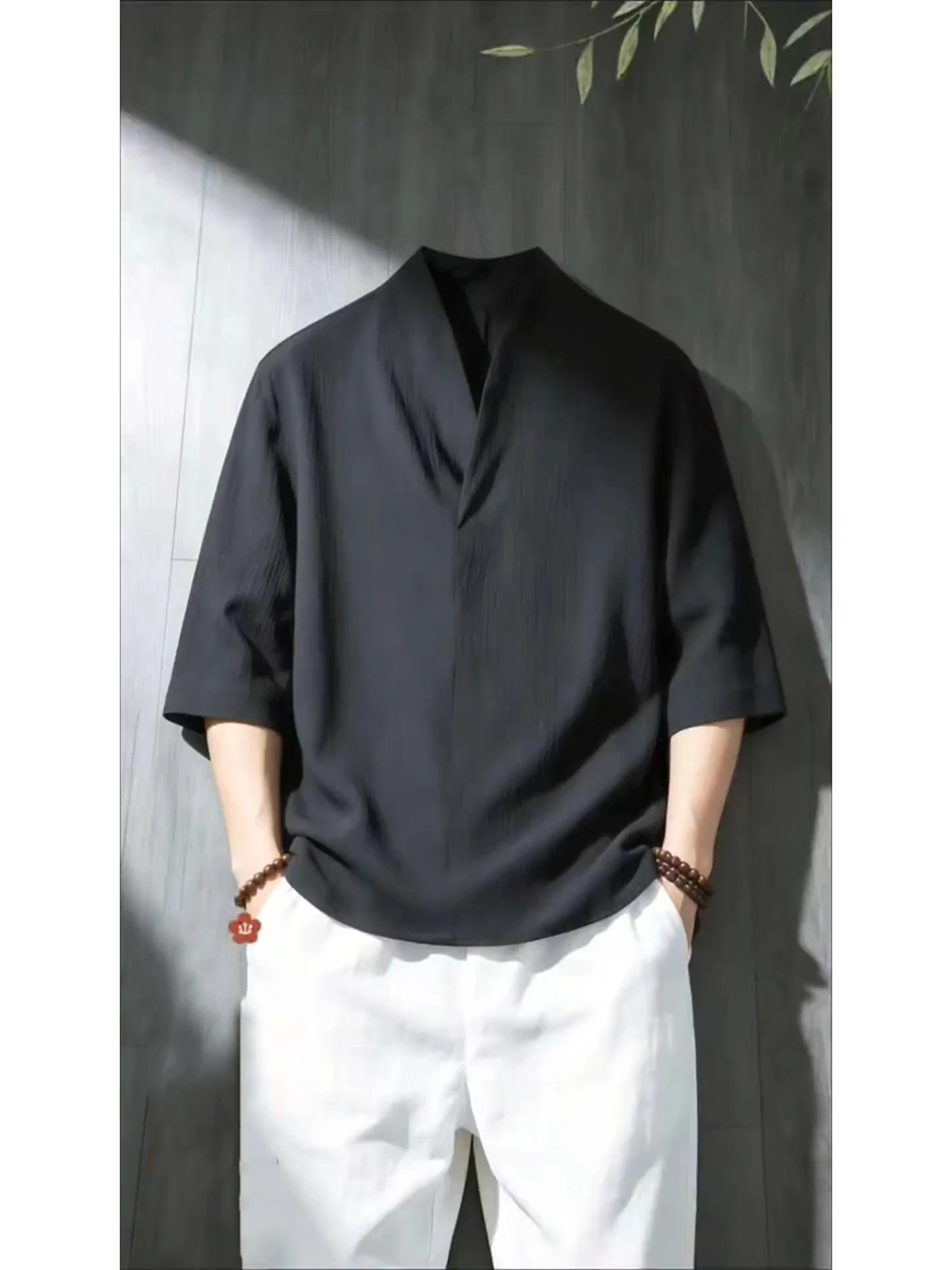 New Chinese Style Ice Silk Thin Casual Loose Men's Shirt T-Shirt Breathable Linen Summer Top V-Neck Short Sleeve No Pocket
New Chinese Style Ice Silk Thin Casual Loose Men's Shirt T-Shirt Breathable Linen Summer Top V-Neck Short Sleeve No Pocket